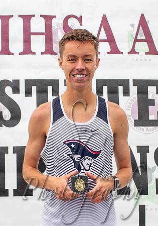 1A Boys 3200M Champion Caleb Hamblin Liberty Charter