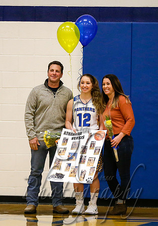 Dietrich vs Carey Girls 003