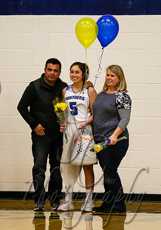 Dietrich vs Carey Girls 001