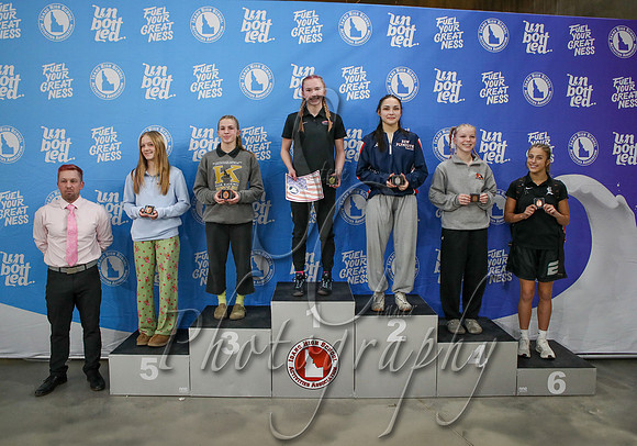 110 lb Awards Stand