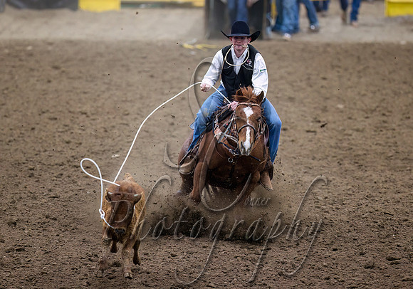 Rodeo Friday Slack Cade Johnson 017