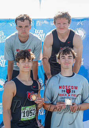 5A Boys 4x200 Relay Champions - Moscow 2