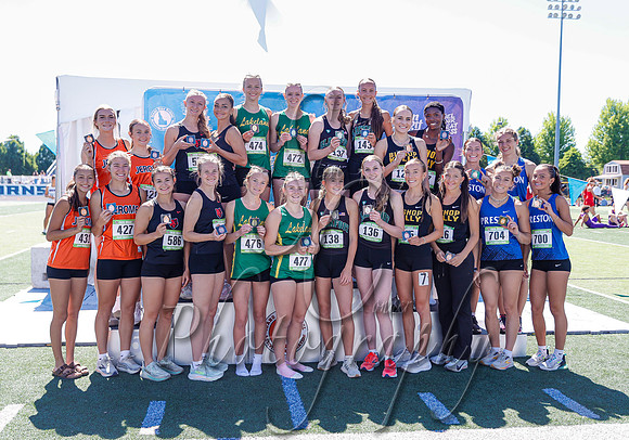 5A Girls 4x200 Relay