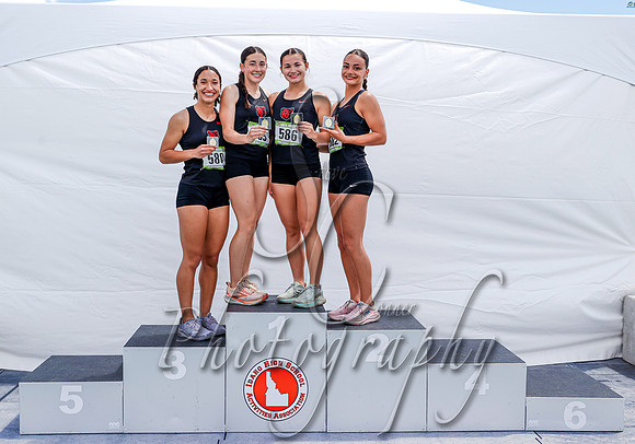 5A Girls 4x100 Relay Champions - Moscow 5