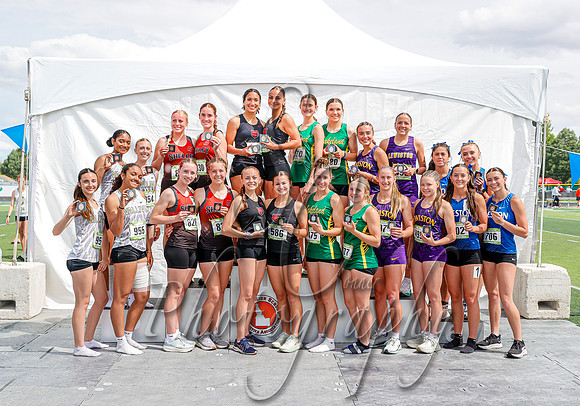 5A Girls 4x400 Relay 2