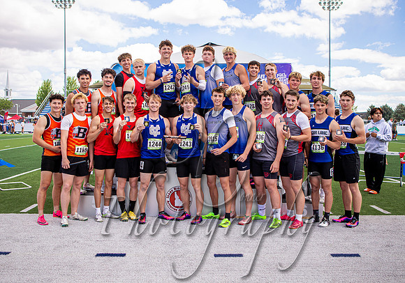 4A Boys 4x200 Relay