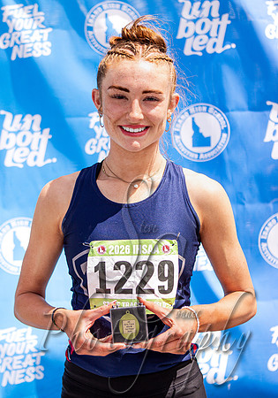 4A Girls 800 Champion - Annabelle Carr - CdA Charter