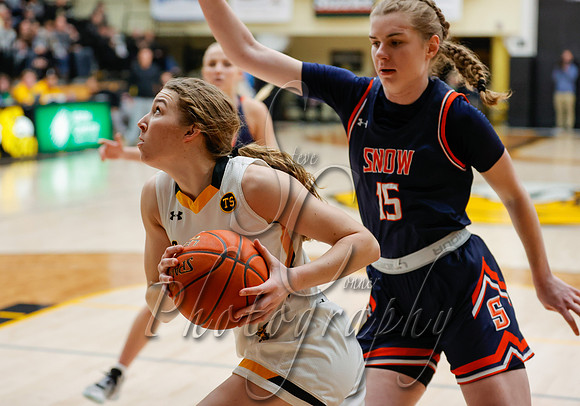 Snow vs. CSI Women Region 18 007