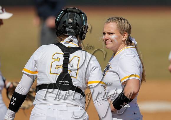 SLCC vs. CSI Softball Game 1  012