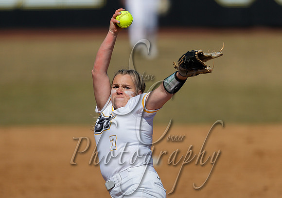 SLCC vs. CSI Softball Game 1  008