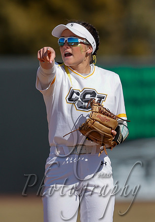 SLCC vs. CSI Softball Game 1  020