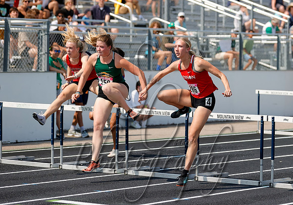 2023 State Track Action Friday 016