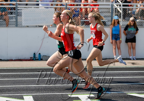 2023 State Track Action Friday 023