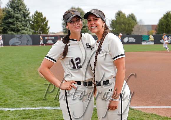 SLCC vs. CSI Game 1 Kyli Carrell, Anslie Yazzie 010