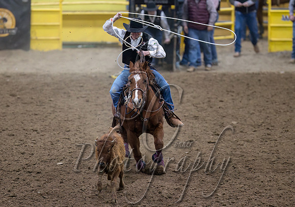 Rodeo Friday Slack Cade Johnson 014
