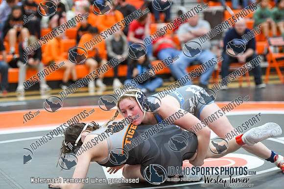 006 Girls wrestling Districts first rounds 1-16