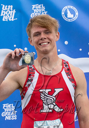 3A Boys 400 Champion - Brett Bronson - Kimberly