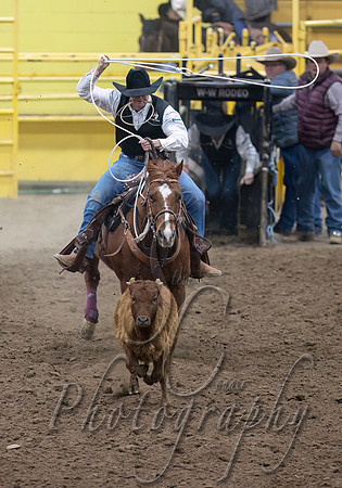 Rodeo Friday Slack Cade Johnson 012