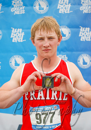2A Boys 200 M Champion - Dylan Uhlenkott - Praitie