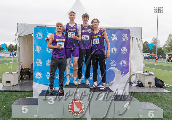 5A Boys 4x200 Relay Champions - Lewiston 4