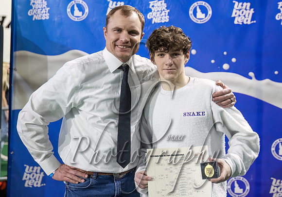 3A 113lb Champion - Kelton Reynolds & Coach - Snake River
