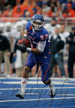 NCAA FOOTBALL: NOV 08 Utah State at Boise State