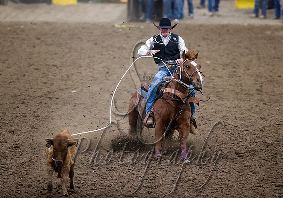 Rodeo Friday Slack Cade Johnson 019