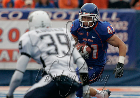 NCAA FOOTBALL: NOV 08 Utah State at Boise State