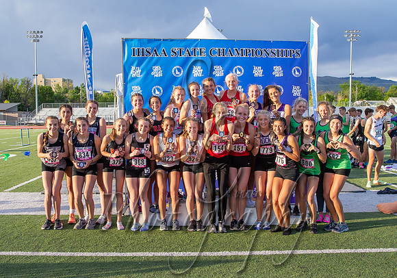 5A Girls 4x800 Relay