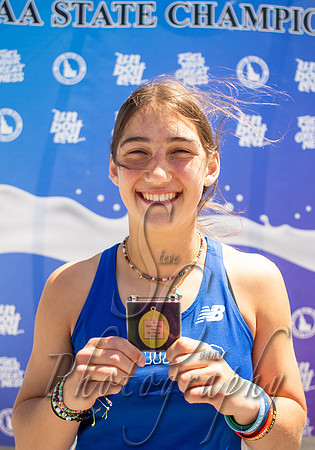2A Girls Discus Champion Lindi Kessinger - Orofino