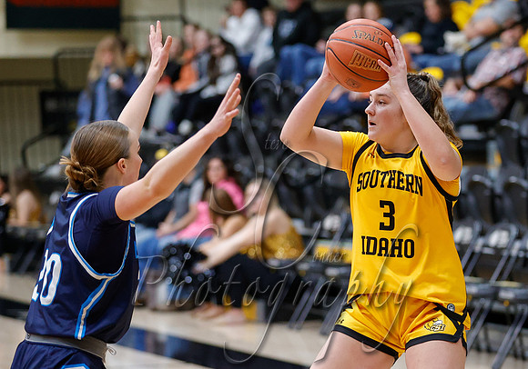 02012025 USU-E vs. CSI W  012