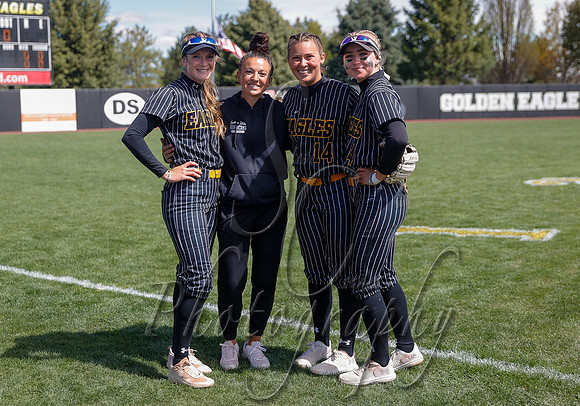 04272024 CSI Softball Sophomore Day   355
