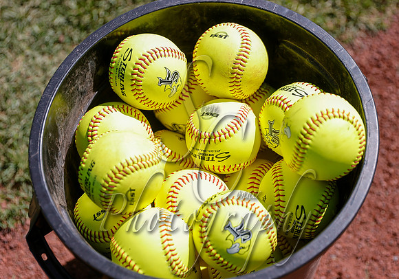 04272024 CSI Softball Sophomore Day   346