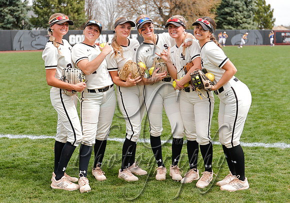 SLCC vs. CSI Game 1 Adi Hansen, Mariah Schauwecker, Hailey Louder, Ava Howell, Lexi Crowley Kelsie Jensen 008