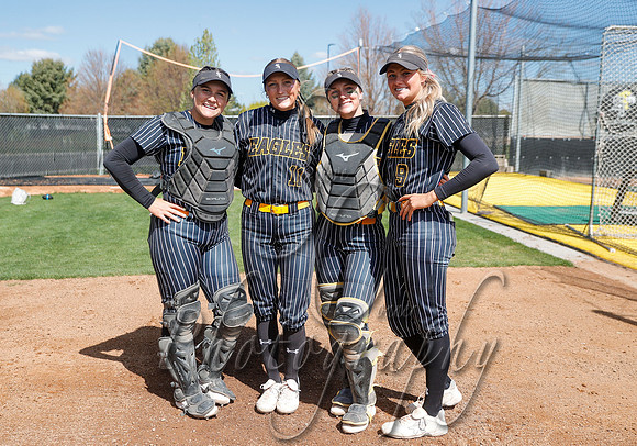 04272024 CSI Softball Sophomore Day   341