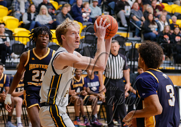 11222024 Western Nebraska vs. CSI M  009