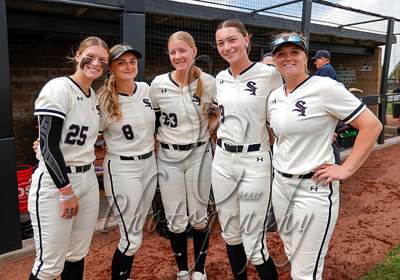 SLCC vs. CSI Game 1 Brielle Milius, Hailey Louder, Emerson Fuller, Ella Farrell, Mariah Schauwecker 043