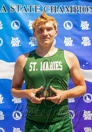 2A Boys Discus Champion -  Alexzander Lambson - St Maries