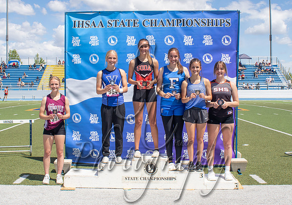 2A Girls Pole Vault 2