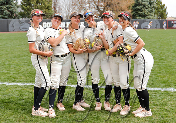 SLCC vs. CSI Game 1 Adi Hansen, Mariah Schauwecker, Hailey Louder, Ava Howell, Lexi Crowley Kelsie Jensen 009