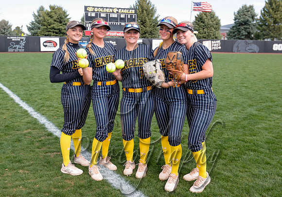 SLCC vs. CSI Game 3 Hailey Louder, Adi Hansen, Mariah Schauwecker, Ava Howell, Lexi Crowley 021